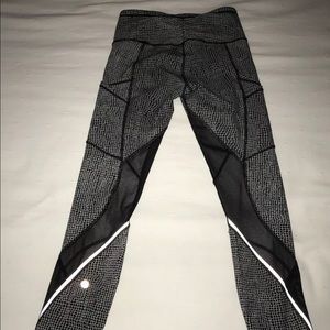 Lululemon leggings size 4